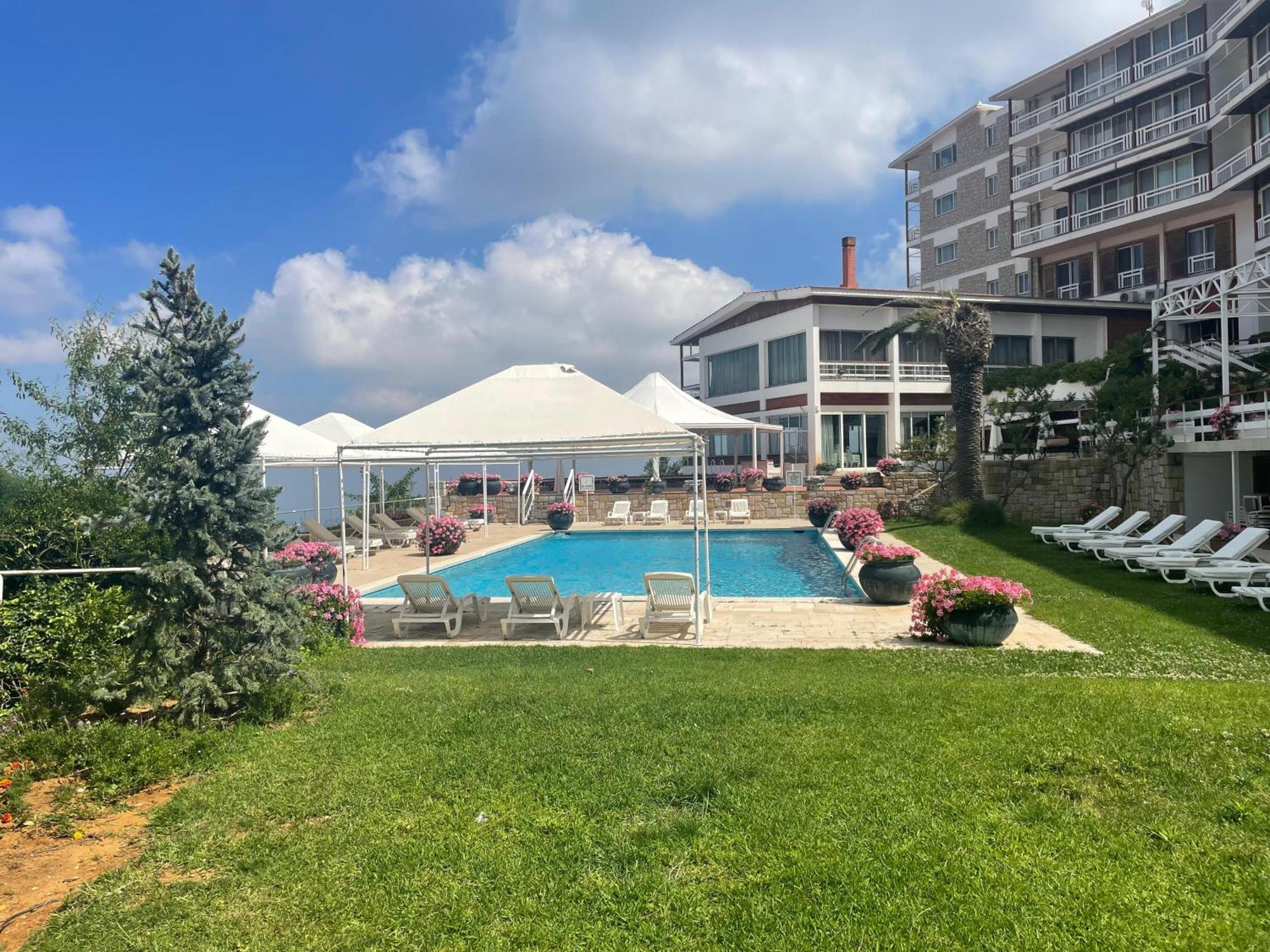 Beit Mery Hotel Al Bustan מראה חיצוני תמונה