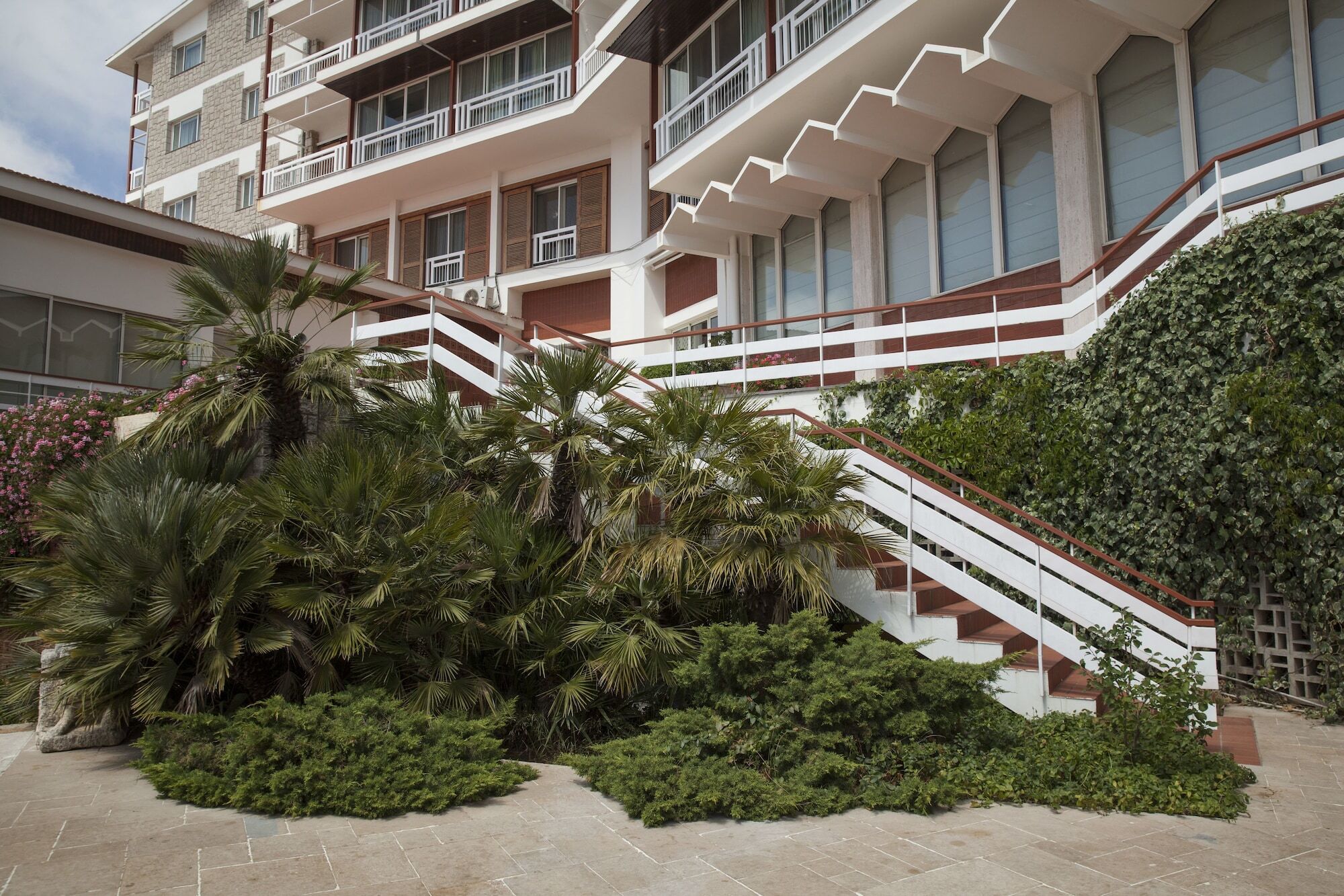 Beit Mery Hotel Al Bustan מראה חיצוני תמונה